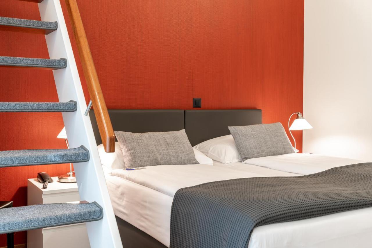 Hotel ซัวร์ซี ภายนอก รูปภาพ