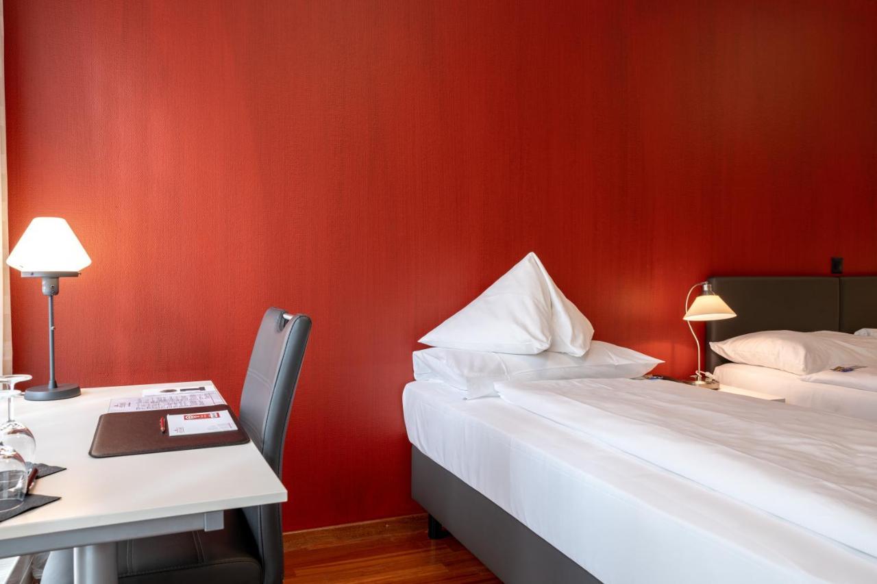 Hotel ซัวร์ซี ภายนอก รูปภาพ