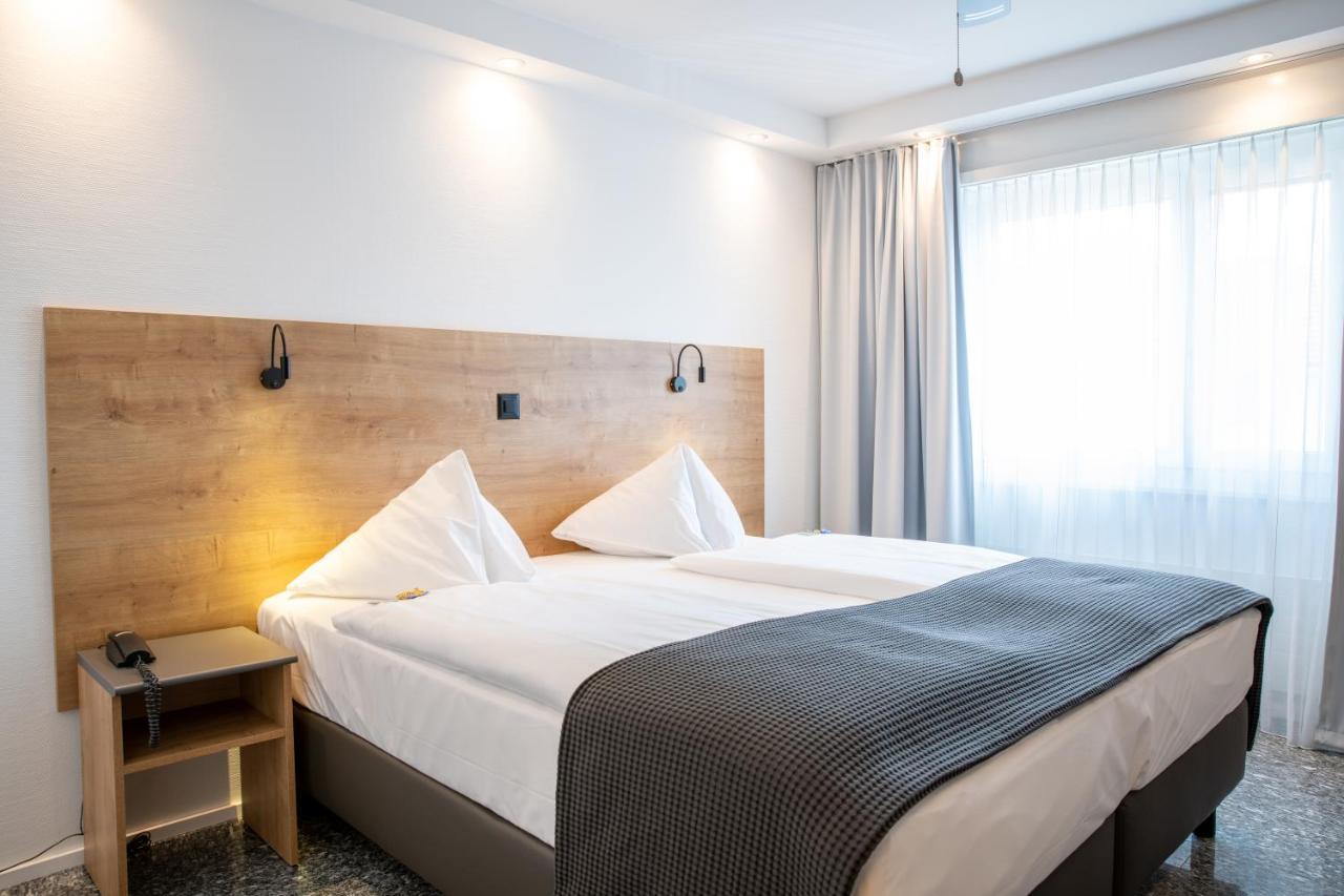 Hotel ซัวร์ซี ภายนอก รูปภาพ