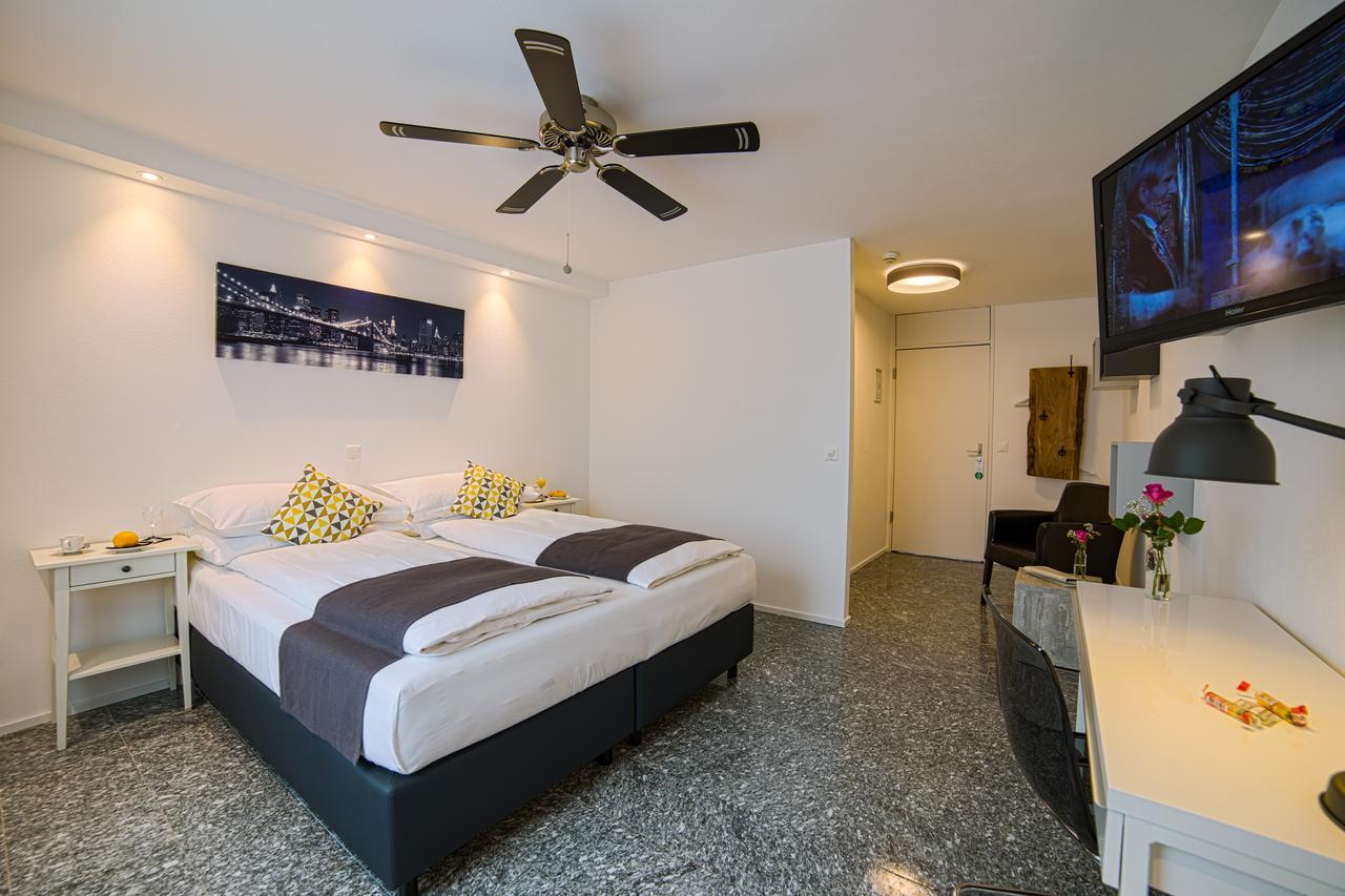 Hotel ซัวร์ซี ภายนอก รูปภาพ